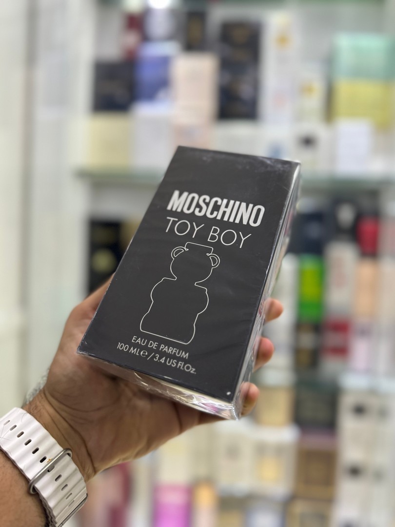 joyas, relojes y accesorios - Perfume Moschino Toy Boy EDP 100ML Nuevo Sellado, Original RD$ 5,500 NEG