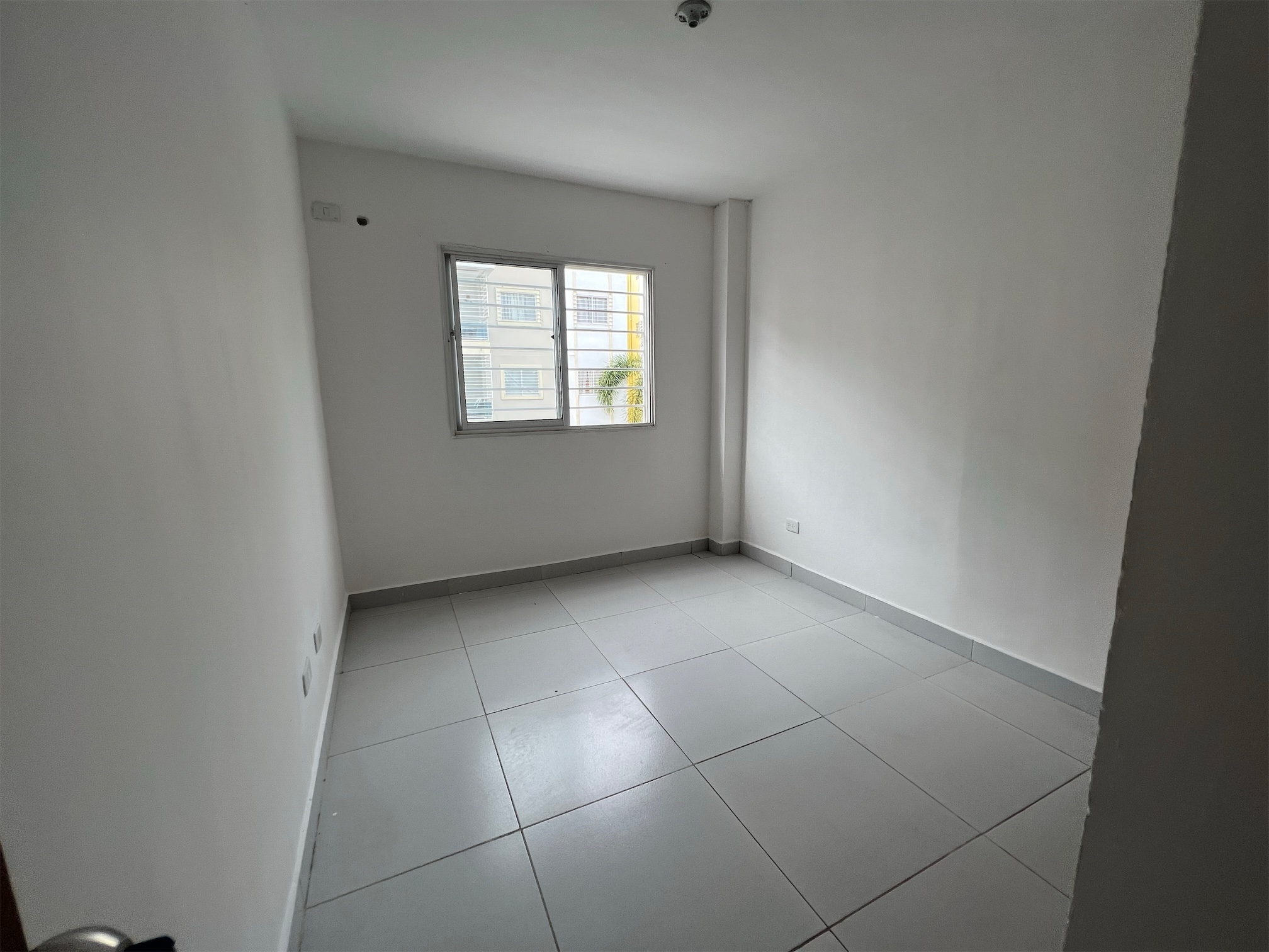 apartamentos -  segundo nivel en el Residecial palma real. Buen precio de oferta  1