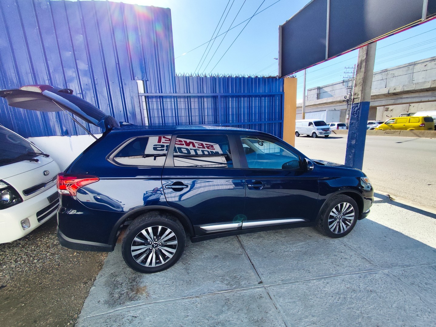 jeepetas y camionetas - Mitsubishi Outlander modelo Sel 2020 1