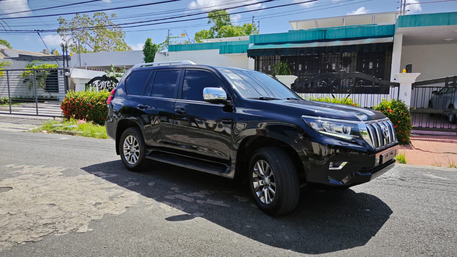 jeepetas y camionetas - Toyota prado 2020 VXL full  1