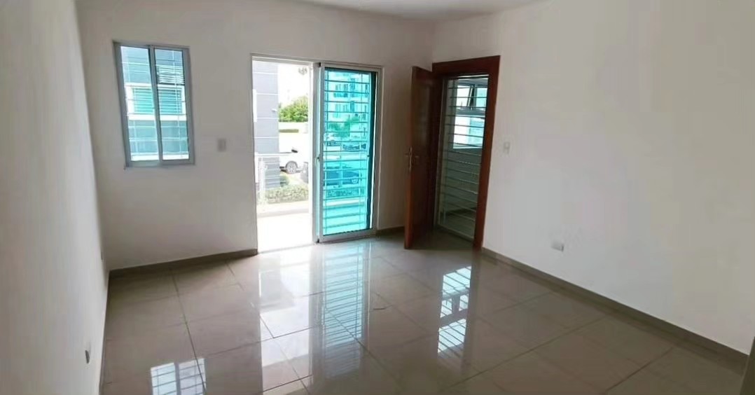 apartamentos - 2do piso en los llanos de gurabo  2