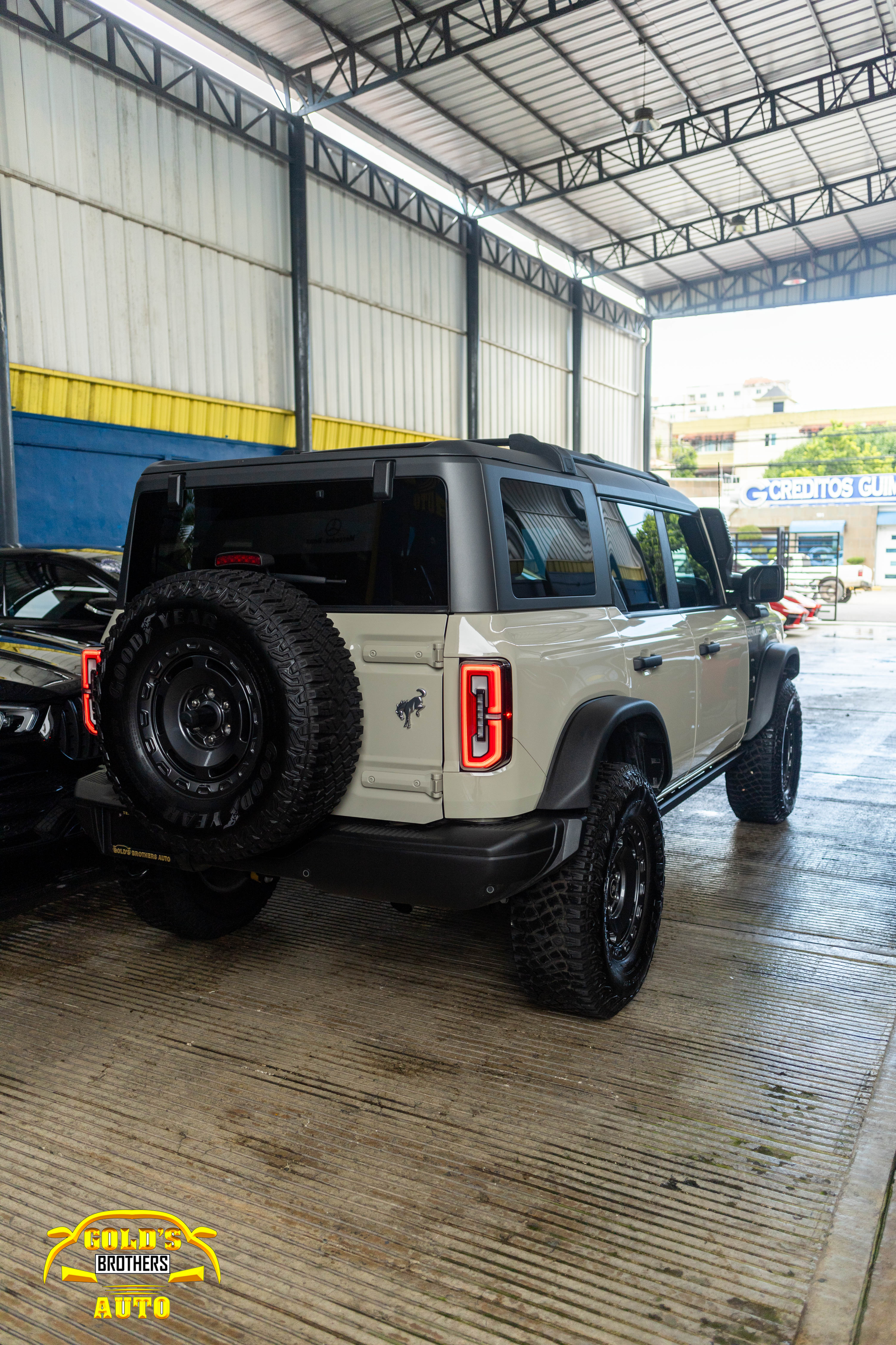 jeepetas y camionetas - Ford Bronco Everglades 2022 Recien Importado Clean 3