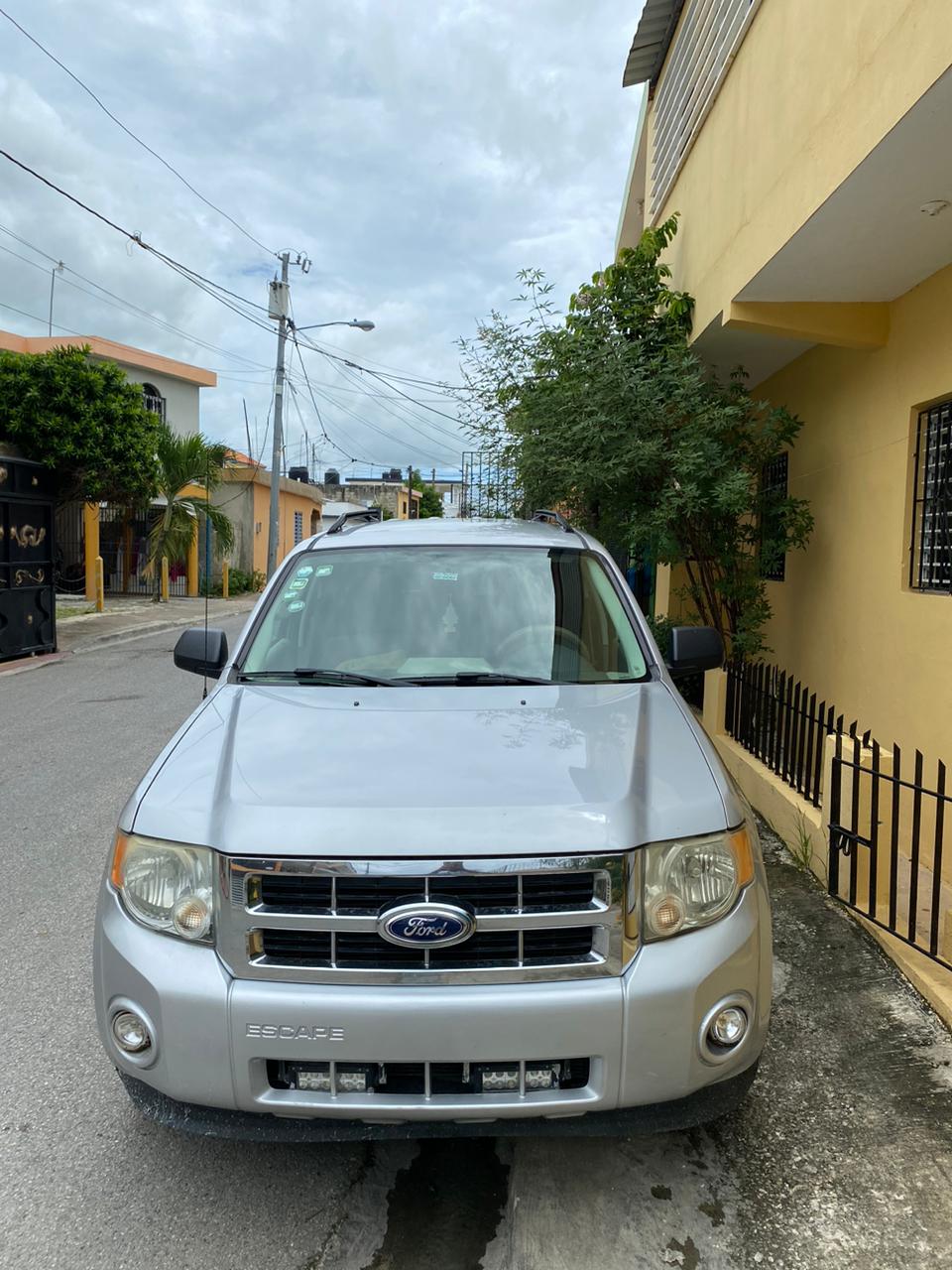 jeepetas y camionetas - Se vende Ford Escape año 2012