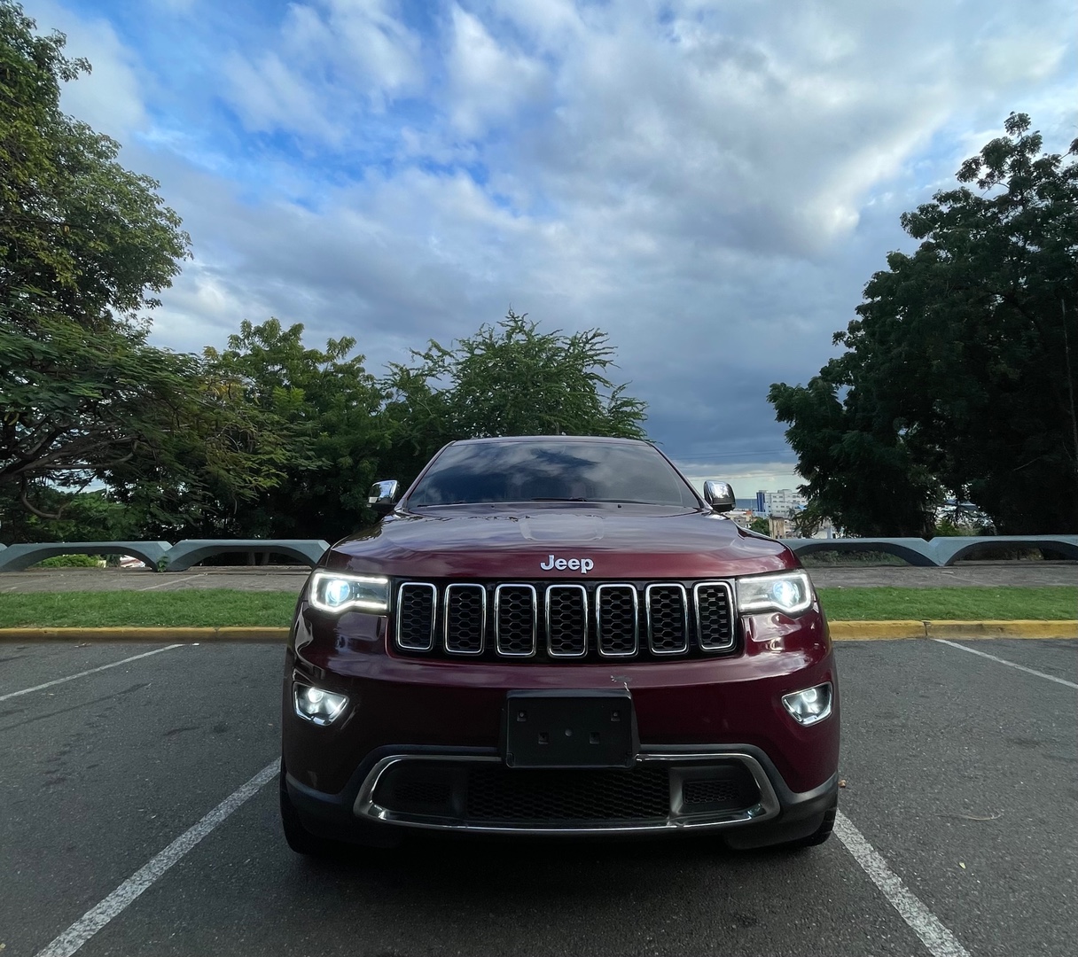 jeepetas y camionetas - Jeep Grand Cherokee limited, 4x4 (2017)