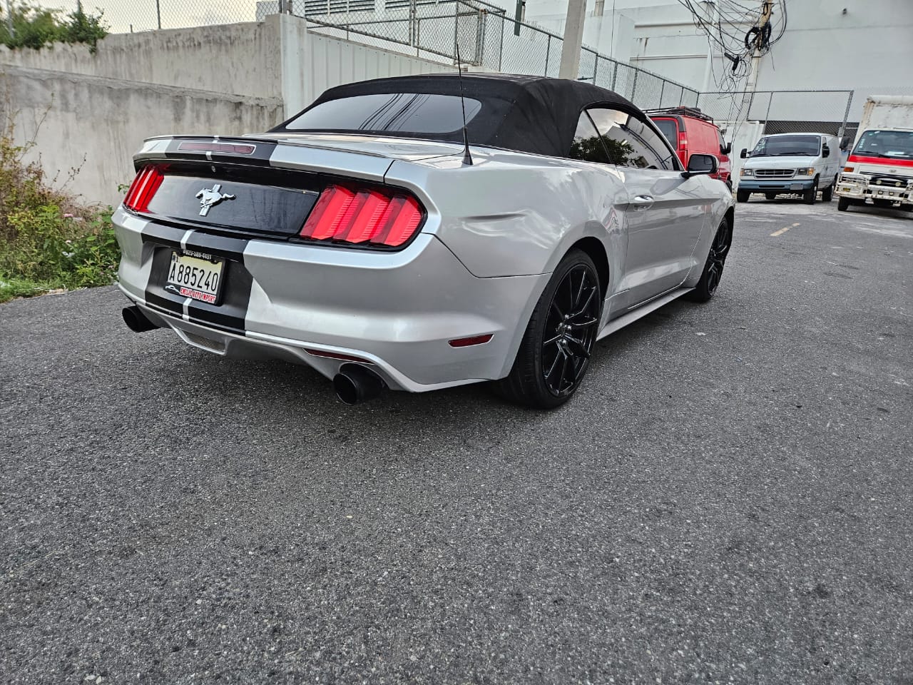 carros - Ford mustang 2015 clean carfax 