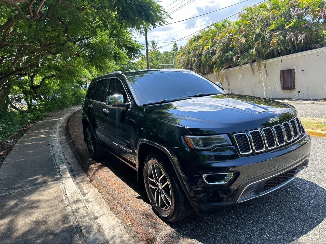 jeepetas y camionetas - Jeep Gran cherokee límite 2017 4