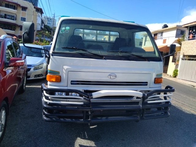 camiones y vehiculos pesados - CAMION DAIHATSU C/L 2006 1