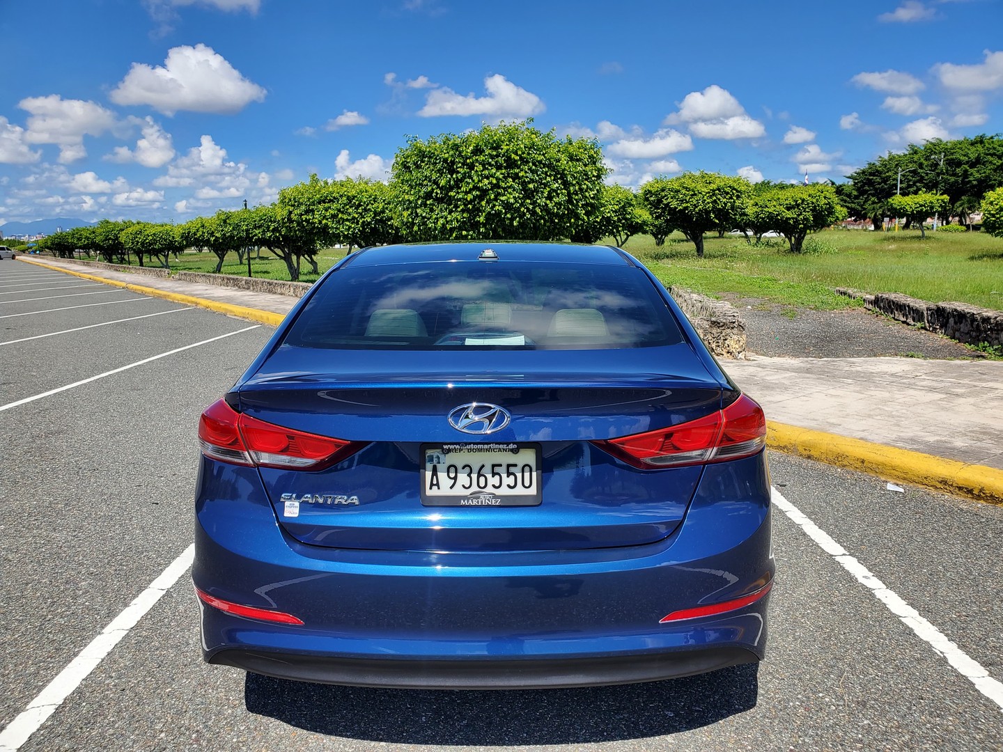 carros - Hyundai elantra 2017 impecable  4