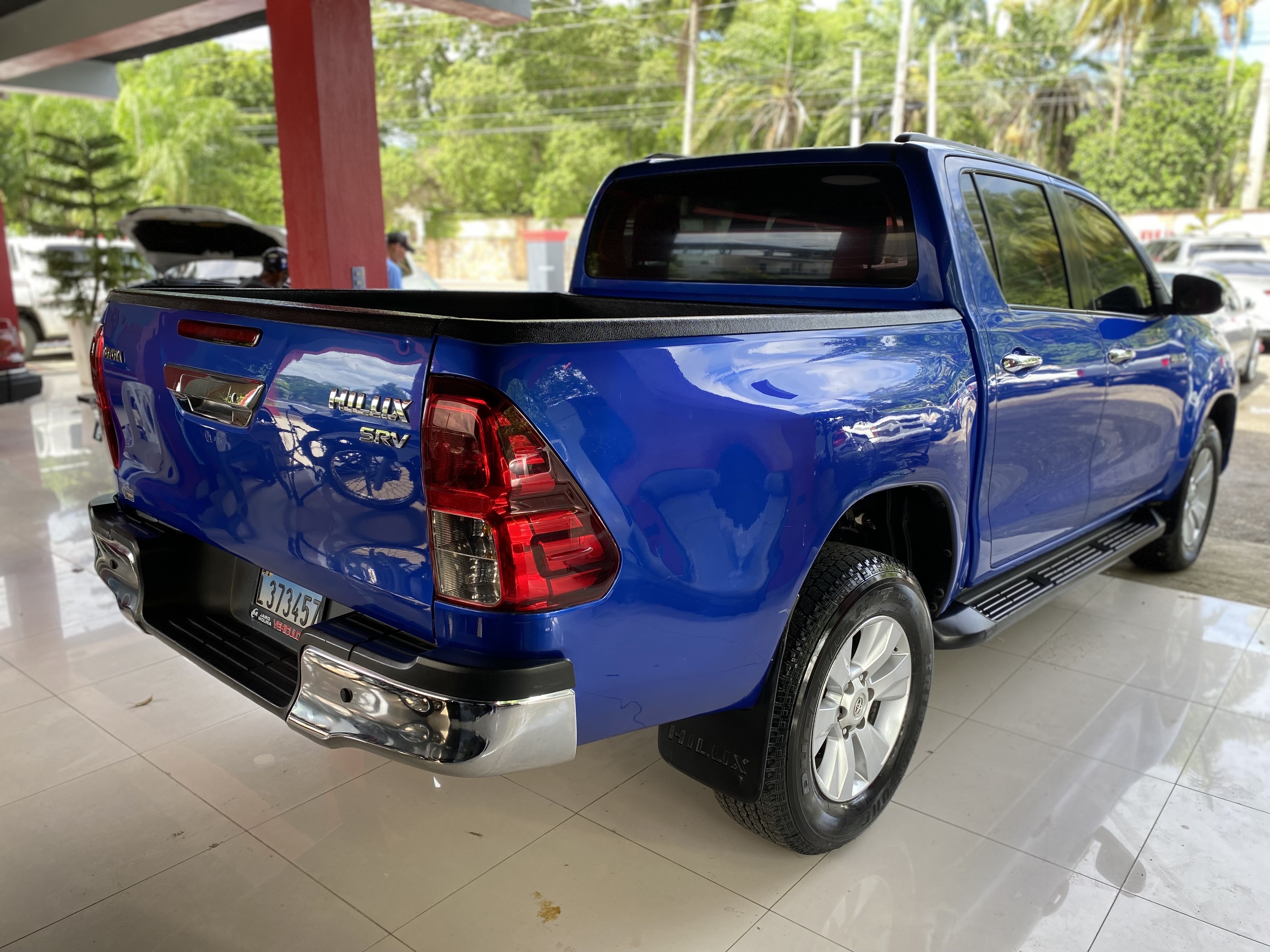 jeepetas y camionetas - TOYOTA HILUX SRV 2017 2