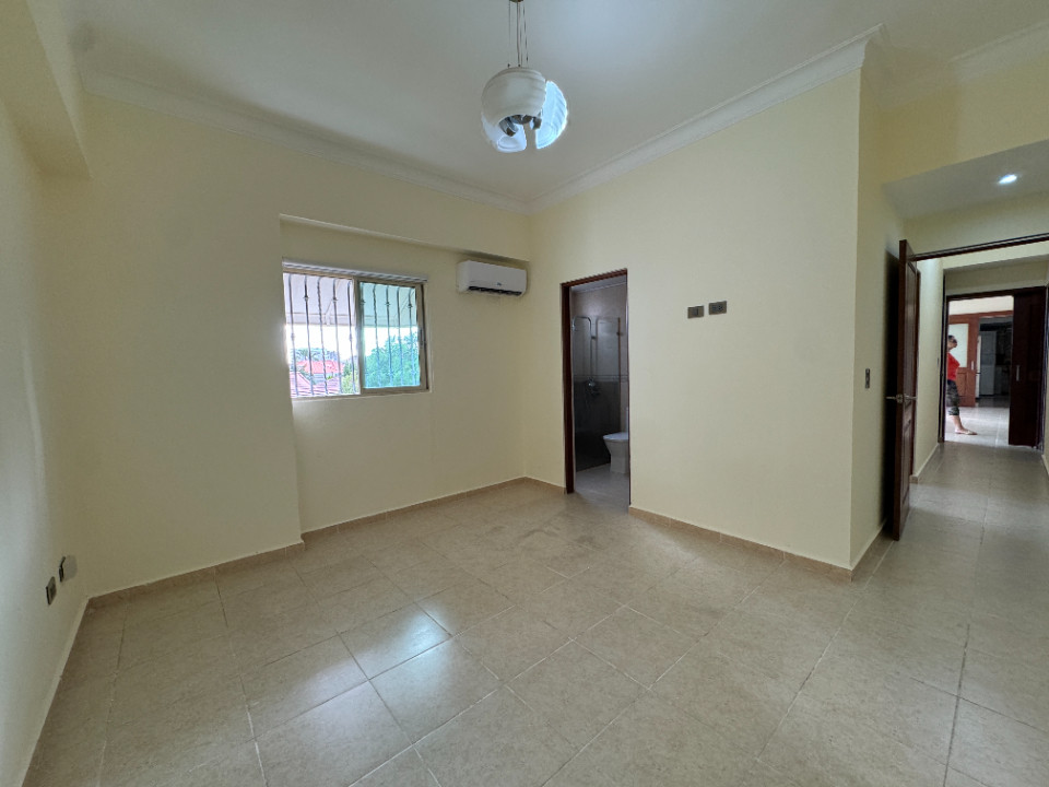 apartamentos -  Alquiler Línea Blanca en LOS CACICAZGOS 2