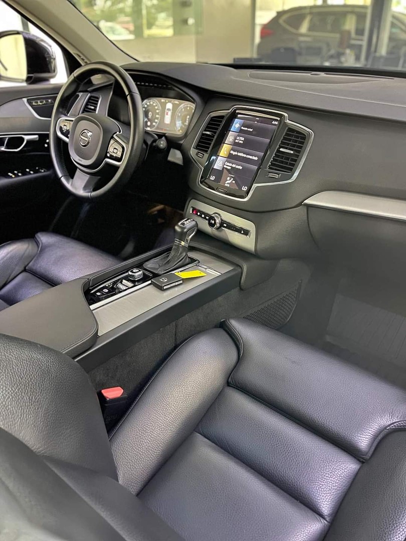 jeepetas y camionetas - Volvo XC90 momentum 2021 impecable  7