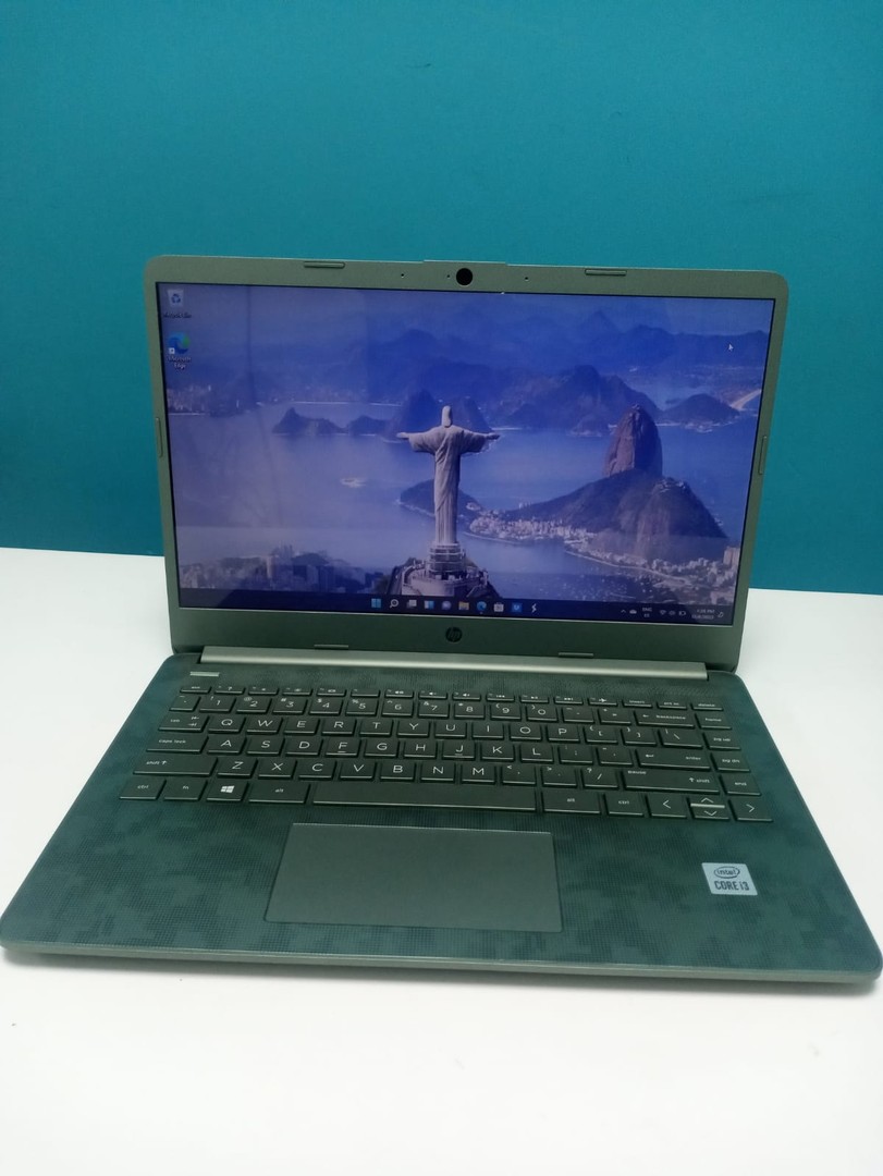 computadoras y laptops - Laptop, HP 14b-dq1xxx / 10th Gen, Intel Core i3 / 8GB DDR4 / 256GB SSD
  0