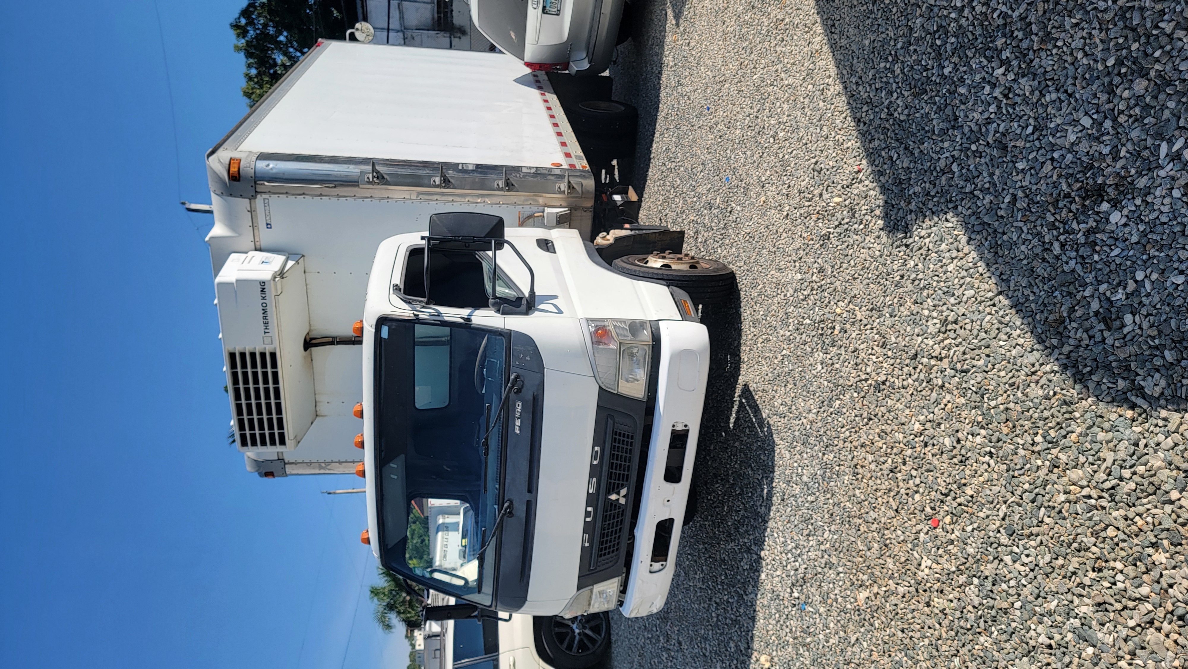 camiones y vehiculos pesados - CAMION MITSUBISHI FUSO 2006