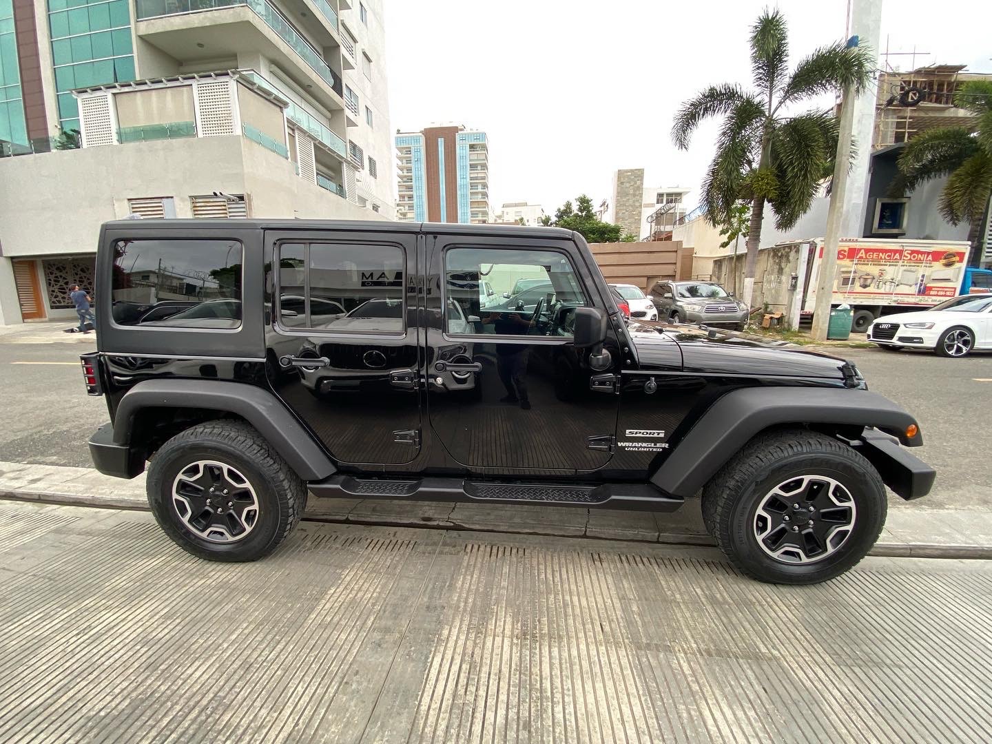 jeepetas y camionetas - Jeep Wrangler Sport Ultimated 2017 8