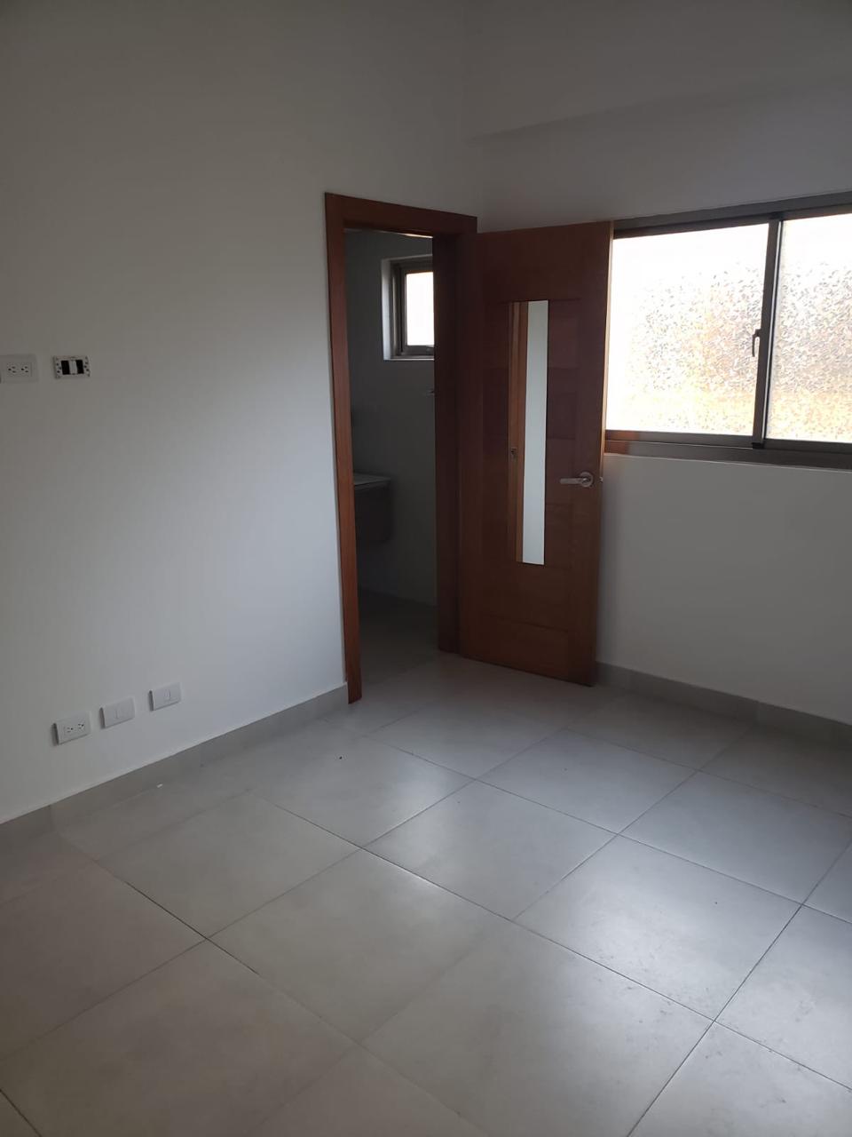 apartamentos - Apartamento en alquiler en Evaristo Morales  8