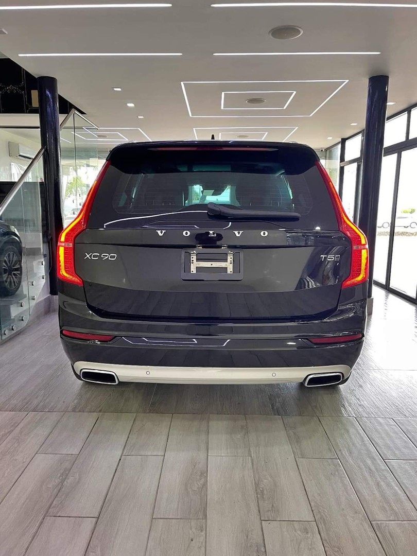 jeepetas y camionetas - Volvo XC90 momentum 2021 impecable  5