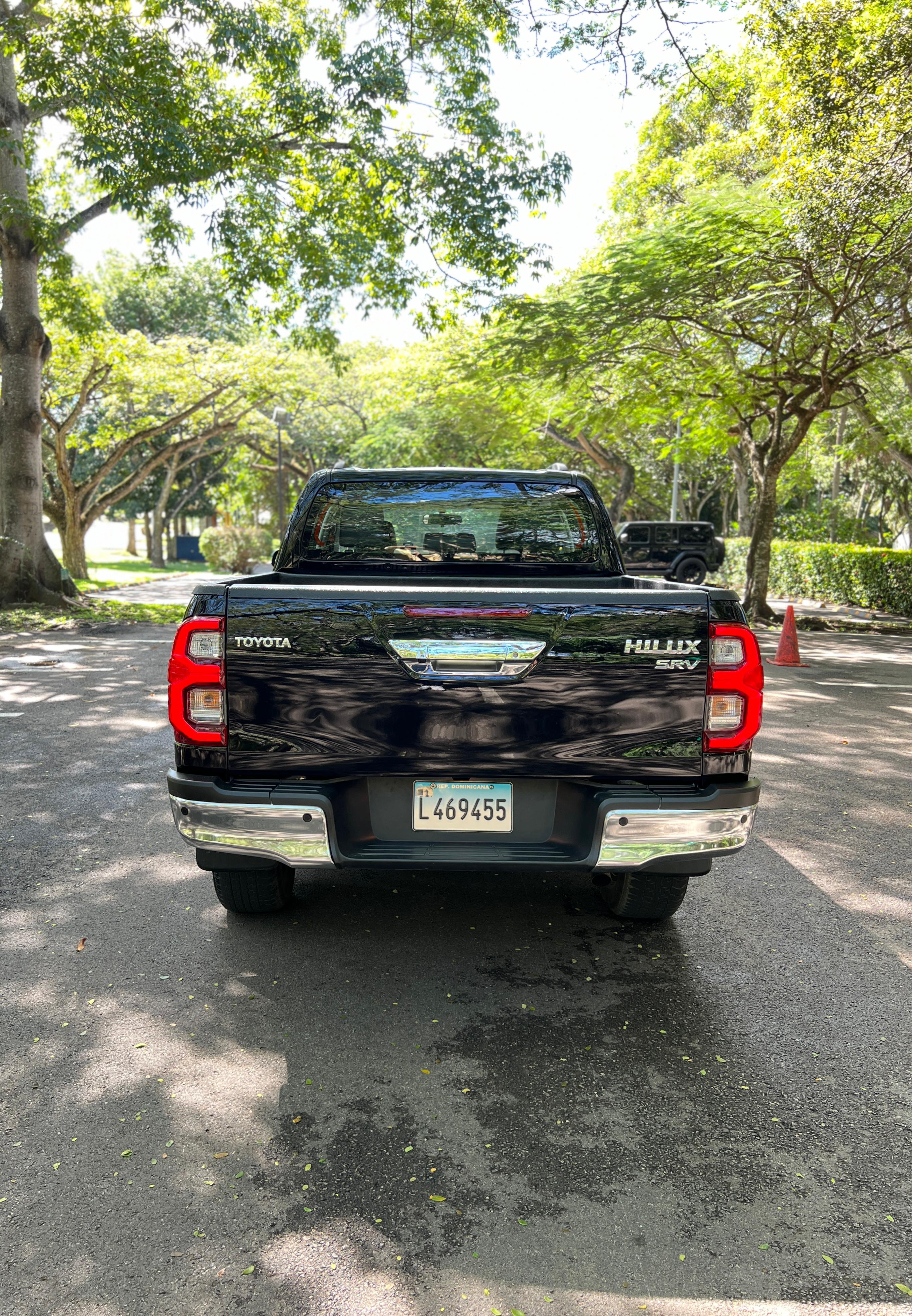 jeepetas y camionetas - Toyota hilux 2023 1