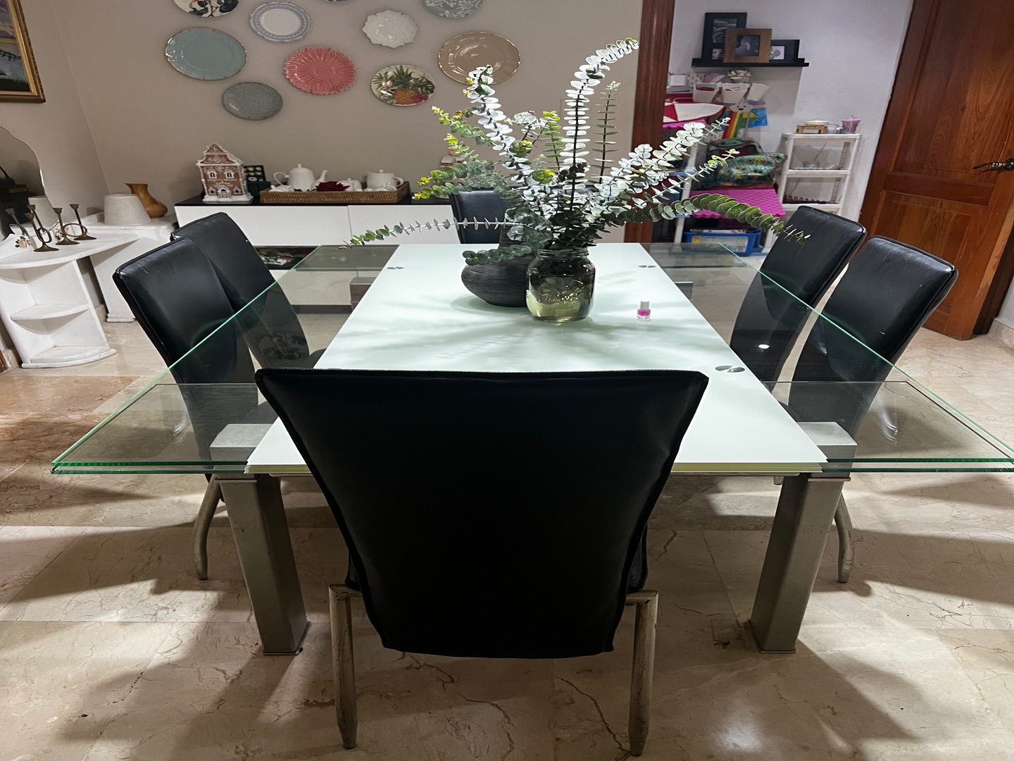 muebles y colchones - Comedor de 6 sillas con mesa extensibles para 8 puestos  1