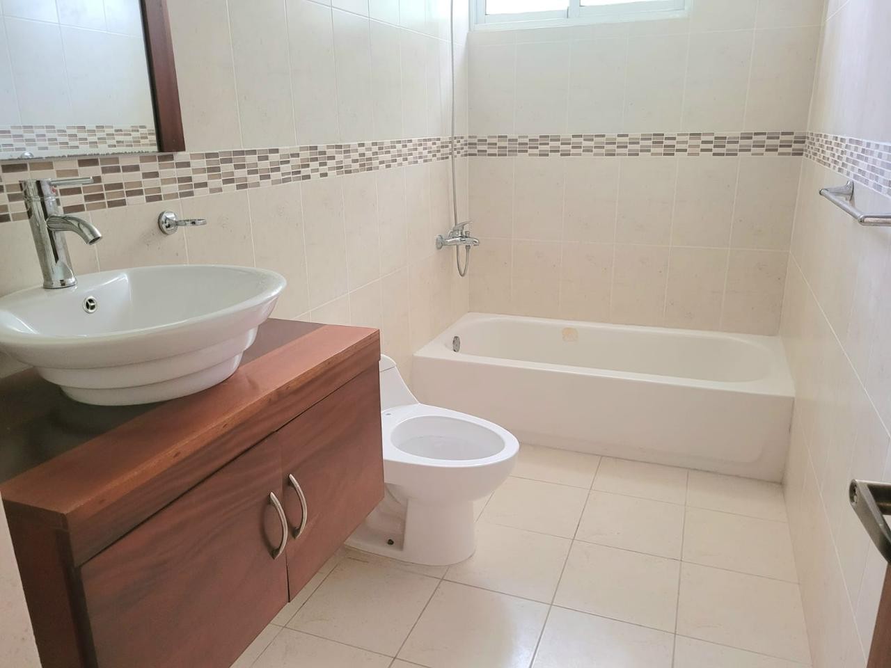 apartamentos - Apartamento en Venta
VILLA MARINA
USD 137,000.00

CARACTERISTICAS APARTAMENTO:

 6