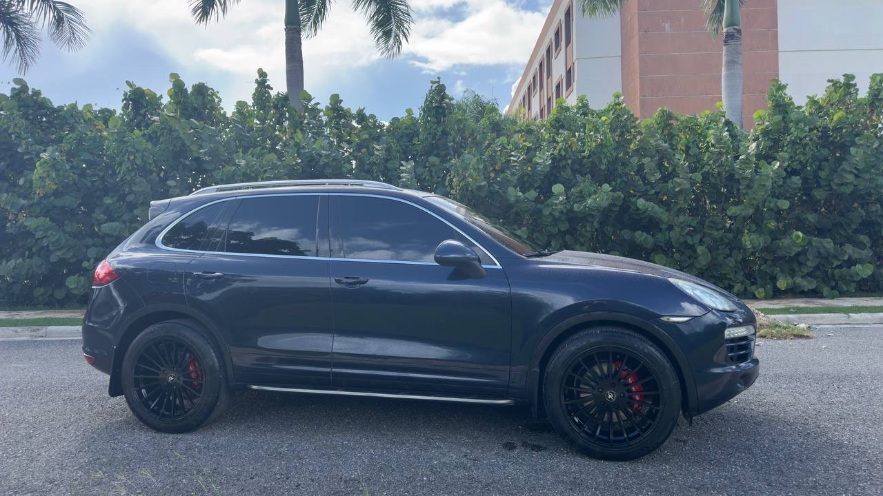 jeepetas y camionetas - Porsche Cayenne 2011 diesel  2