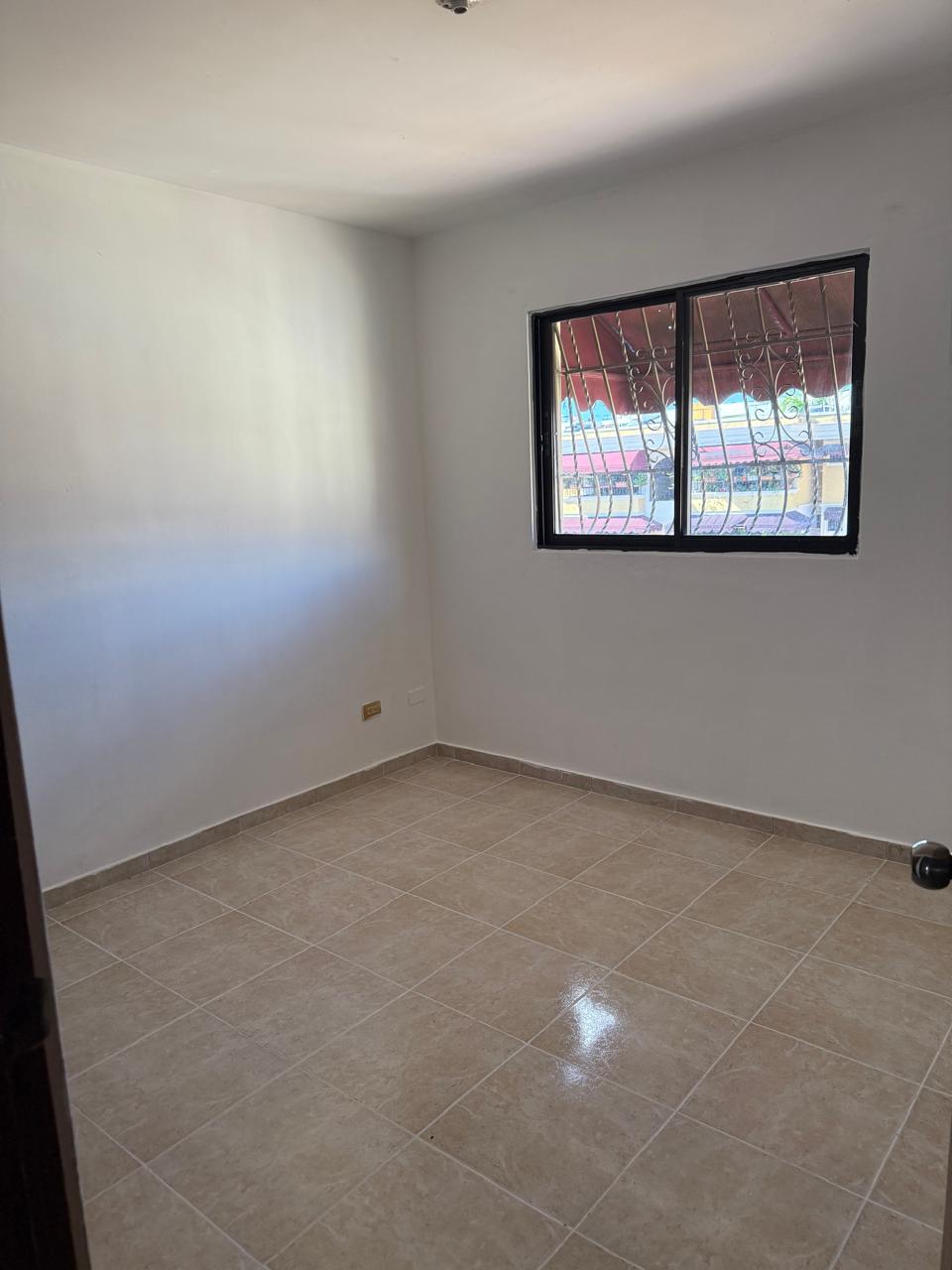 apartamentos - Vendo independencia cacique piso 4 tres hab dos pa 4