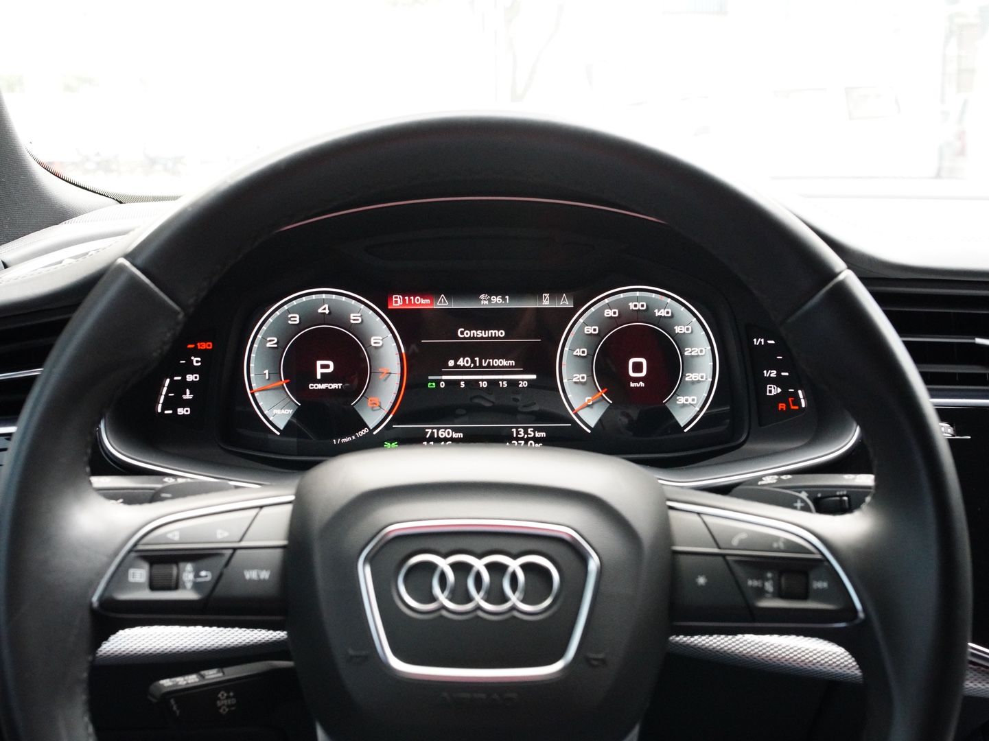 carros - Audi Q8 2021 9