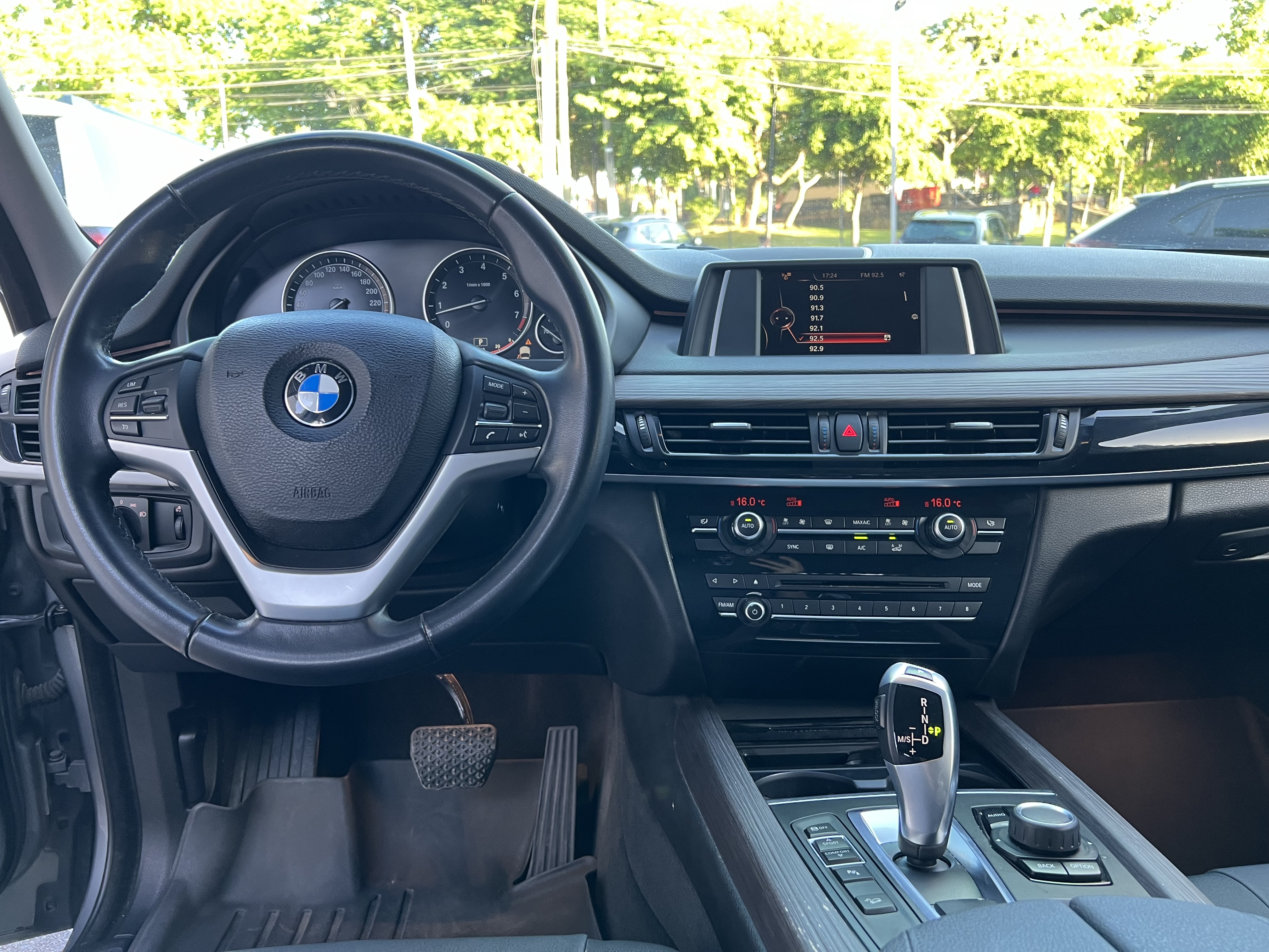 jeepetas y camionetas - Se vende BMW X5 2015 2