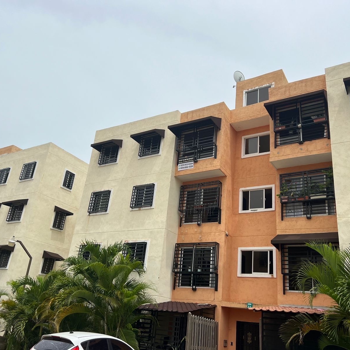 apartamentos - venta de apartamento 4to piso en la autopista de san Isidro santo Domingo 