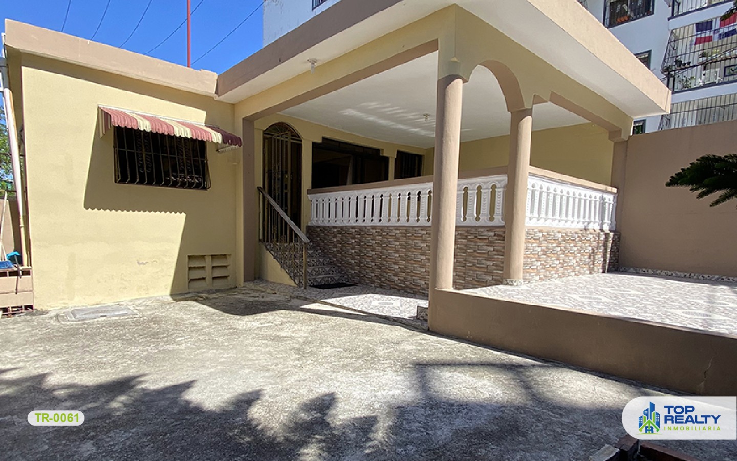 casas - TR-0061: Casa con buena districuión, proximo a la Av, de los Beisbolistas 7