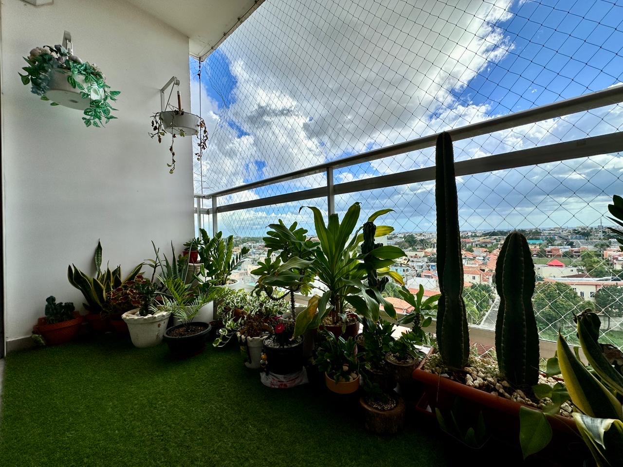 apartamentos - venta de apartamento piso 9 en la charles de Gaulle Santo Domingo este de 89mts 2