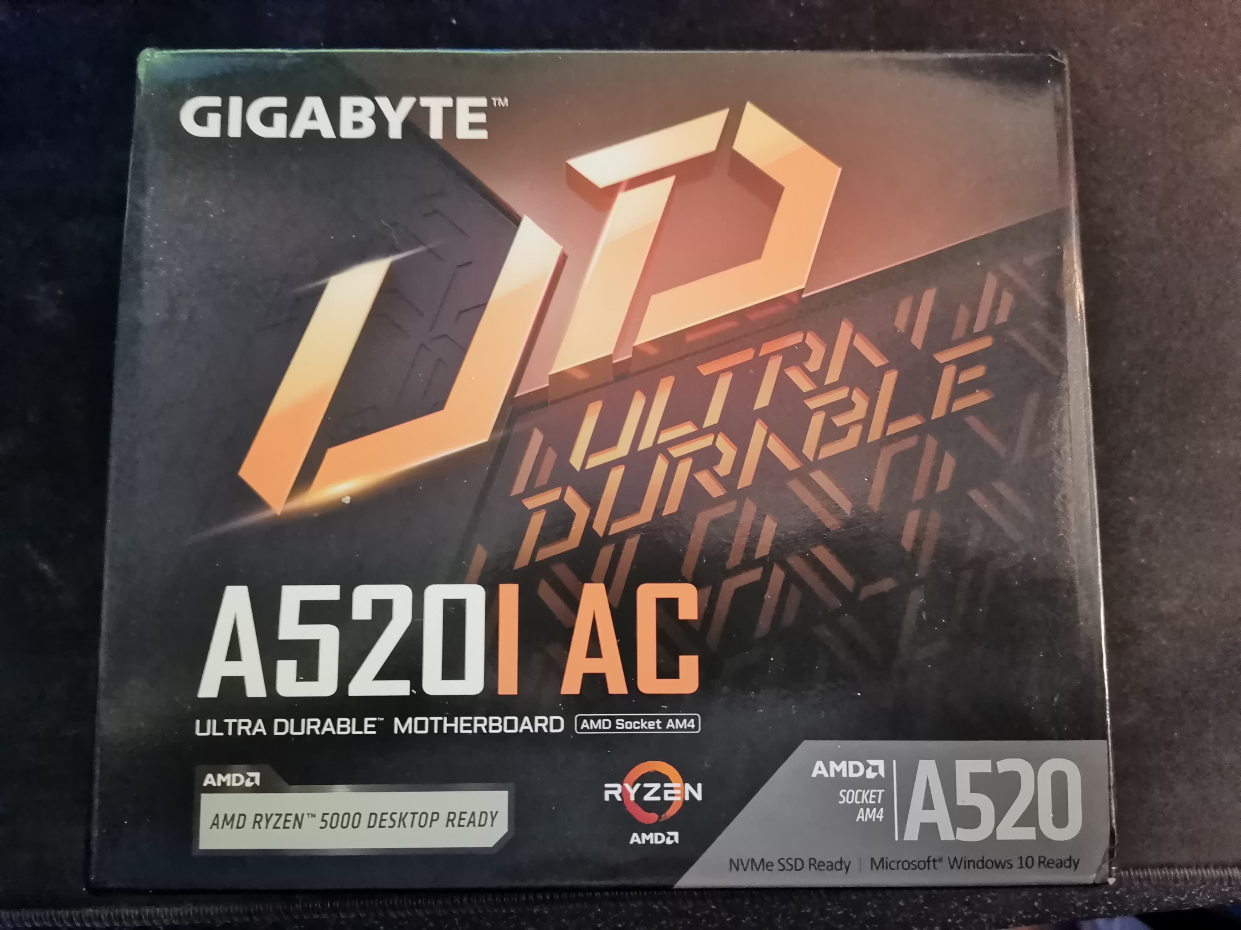 computadoras y laptops - Motherboard Gigabyte A520I AC /AMD Ryzen /Mini-ITX