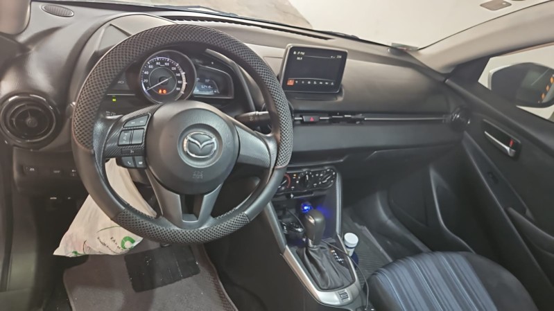 carros - Mazda demio 2017 6