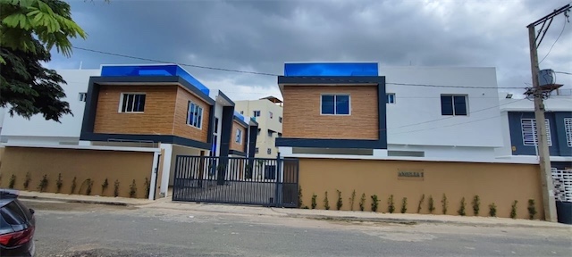 casas - Venta de modernas casas en proyecto cerrado en la autopista de san Isidro 4