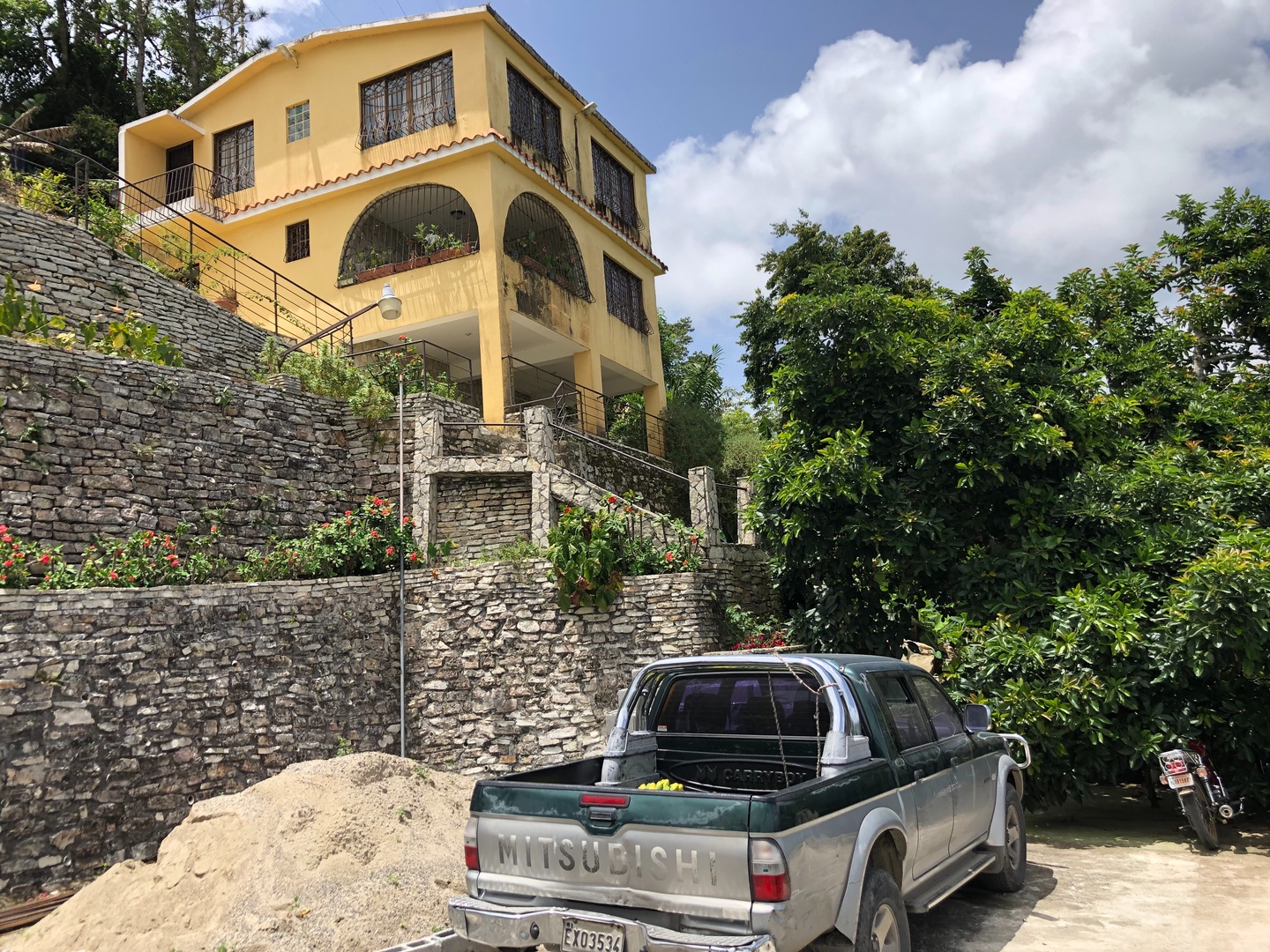 casas vacacionales y villas - Vendo casa de veraneo en La montaña de San Cristobal La colonia 