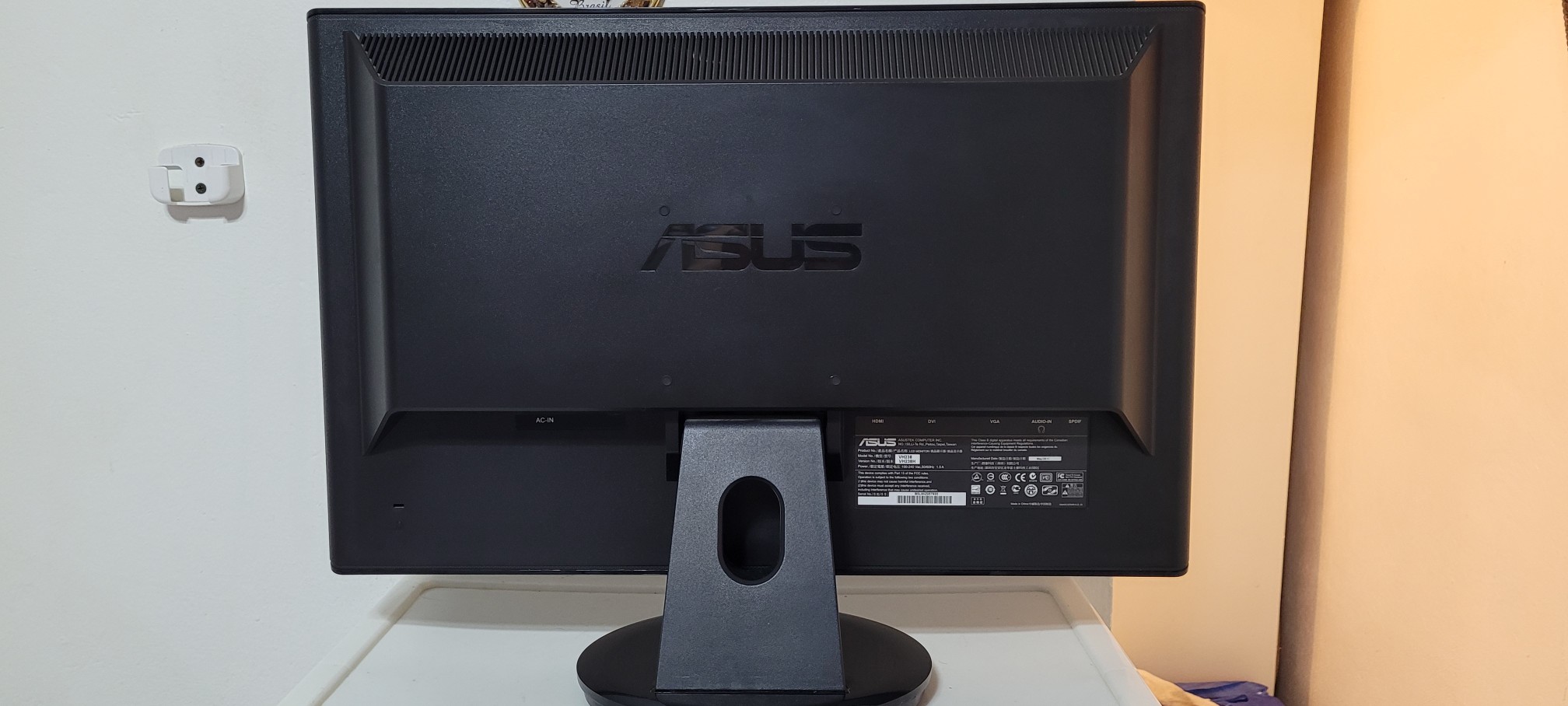 computadoras y laptops - Monitor Asus 24 Pulg 1080p Trae Bocinas full HD 2