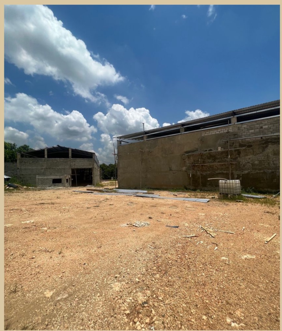 solares y terrenos - Vendo Terreno en la Autopista Duarte, Santo Domingo Oeste 