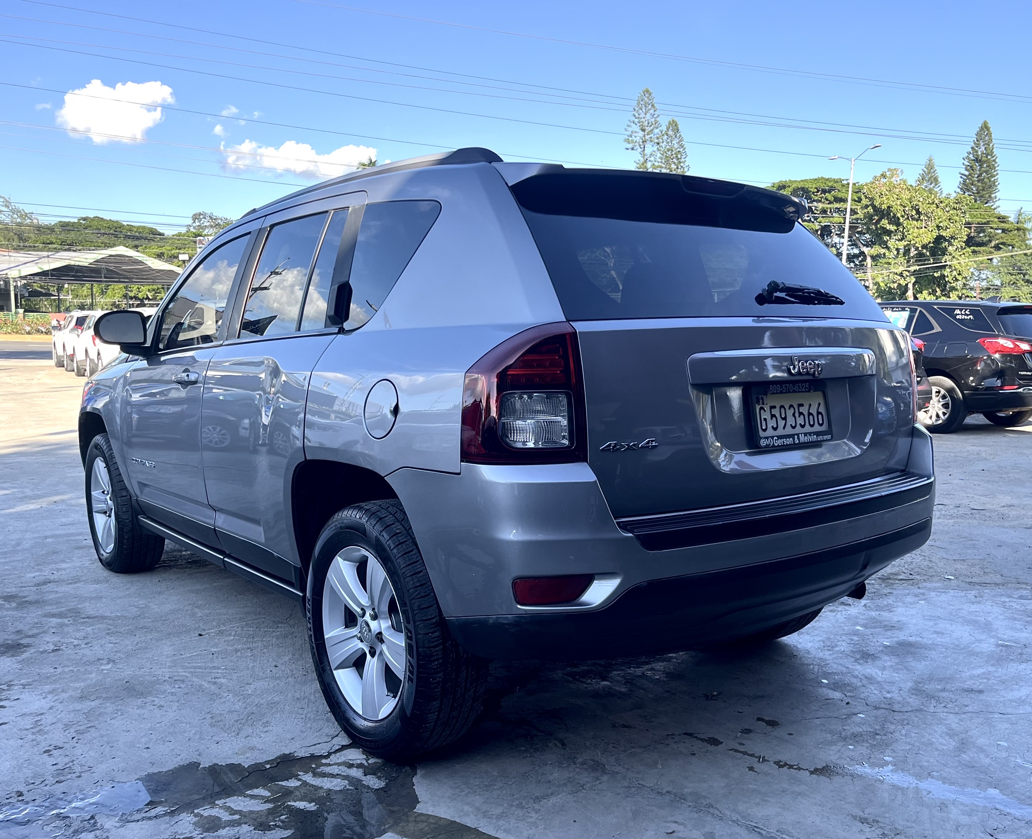 jeepetas y camionetas - Jeep Compass 2016 4x4 - Clean carfax
 4