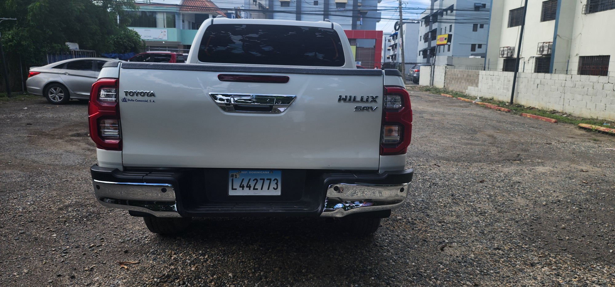 jeepetas y camionetas - Toyota hilux 2022 3