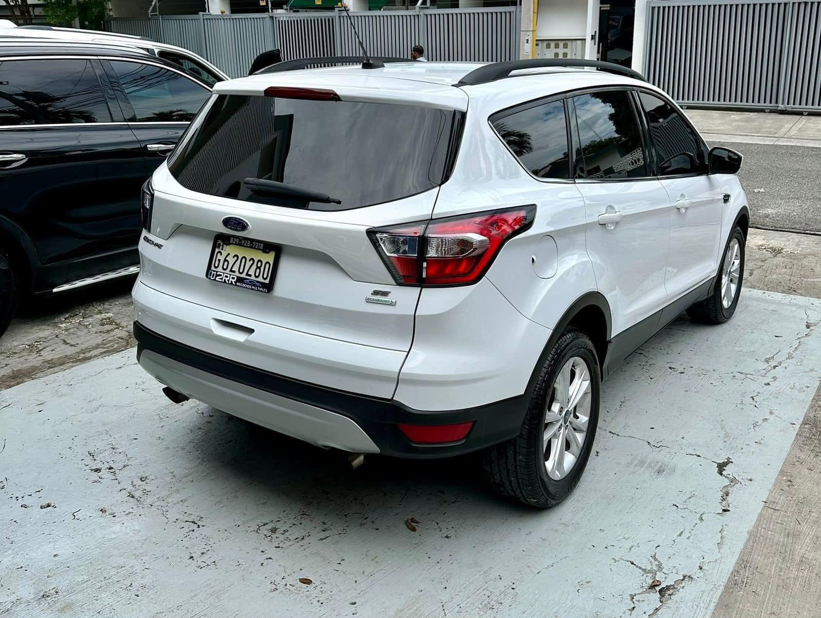 jeepetas y camionetas - Ford Escape SE Ecoboost 2018 3