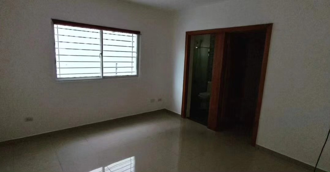 apartamentos - 2do piso en los llanos de gurabo  4