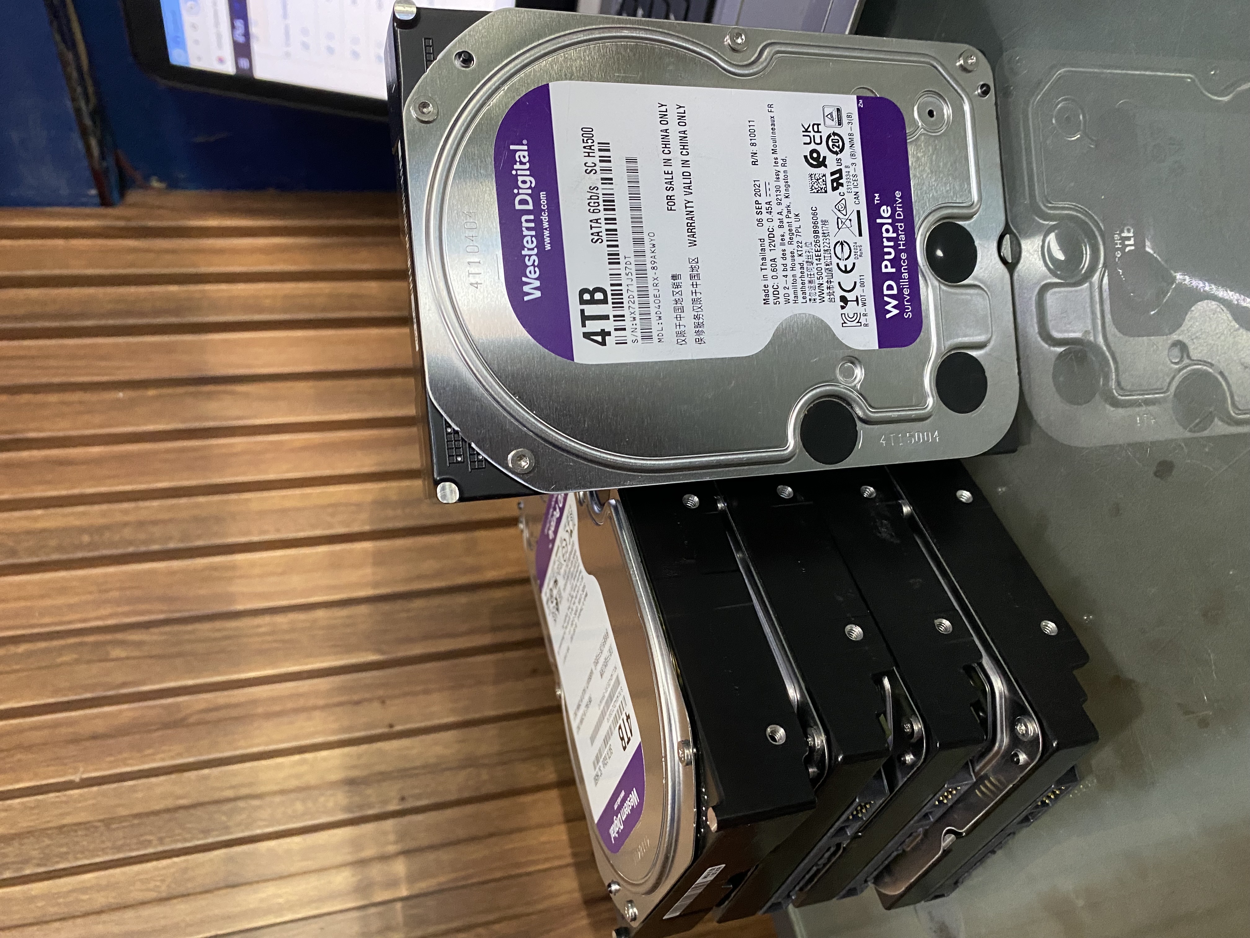 computadoras y laptops - disco sata HDD purpura 4TB 