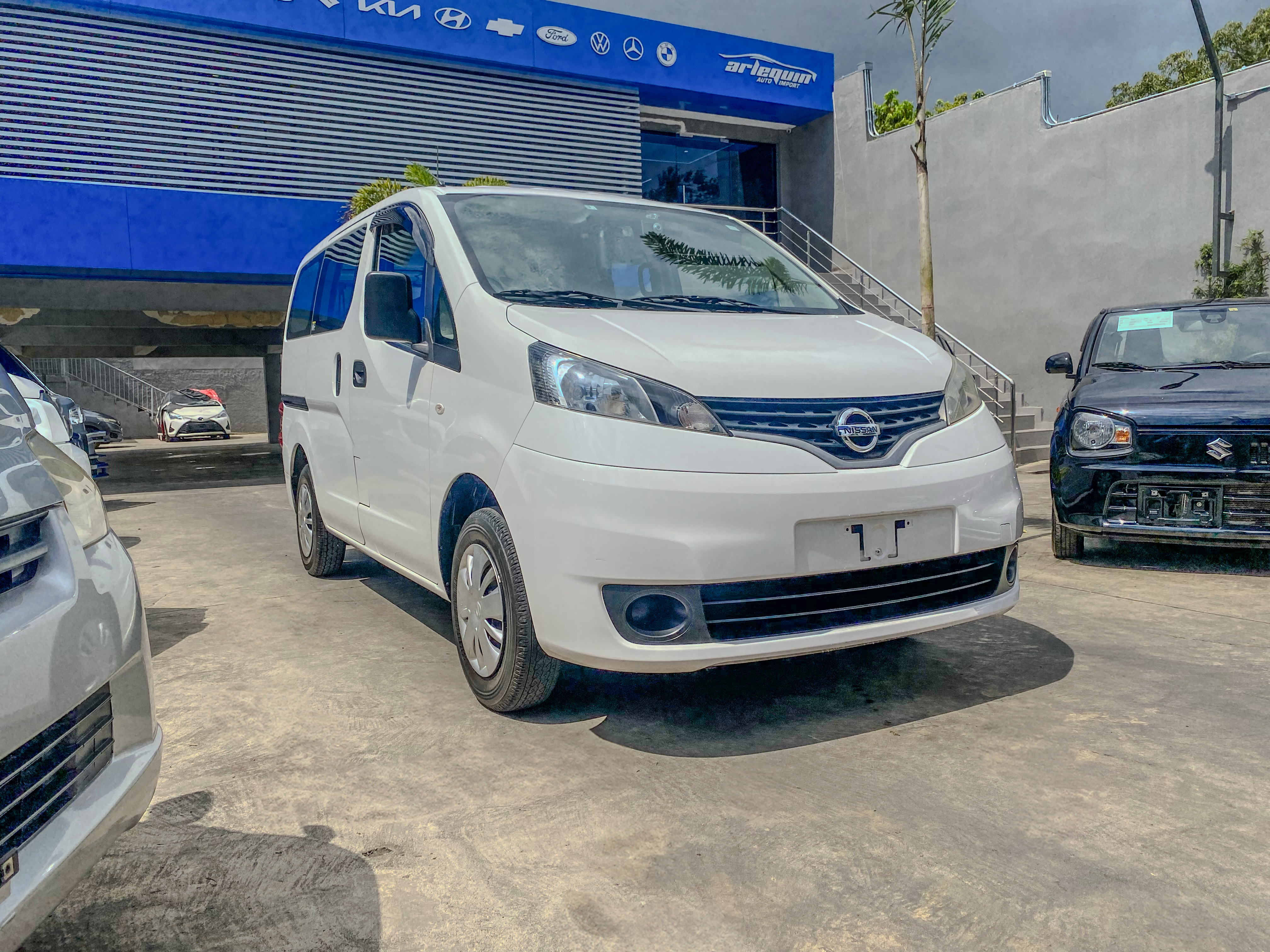 jeepetas y camionetas - Nissan Vanette NV200 2018 3