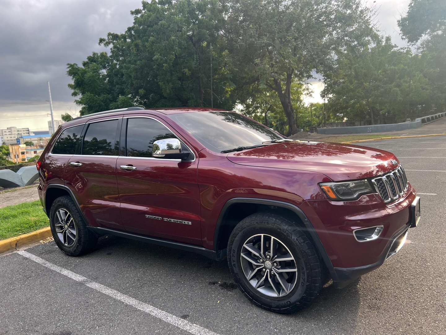 jeepetas y camionetas - Jeep Grand Cherokee limited, 4x4 (2017) 2