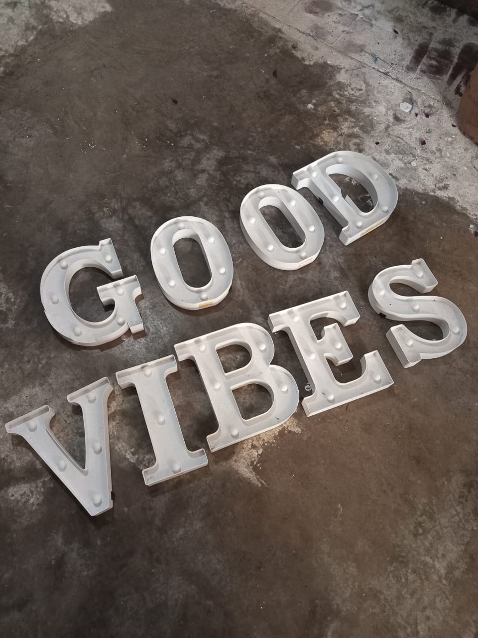 decoración y accesorios - GOOD VIBES letras