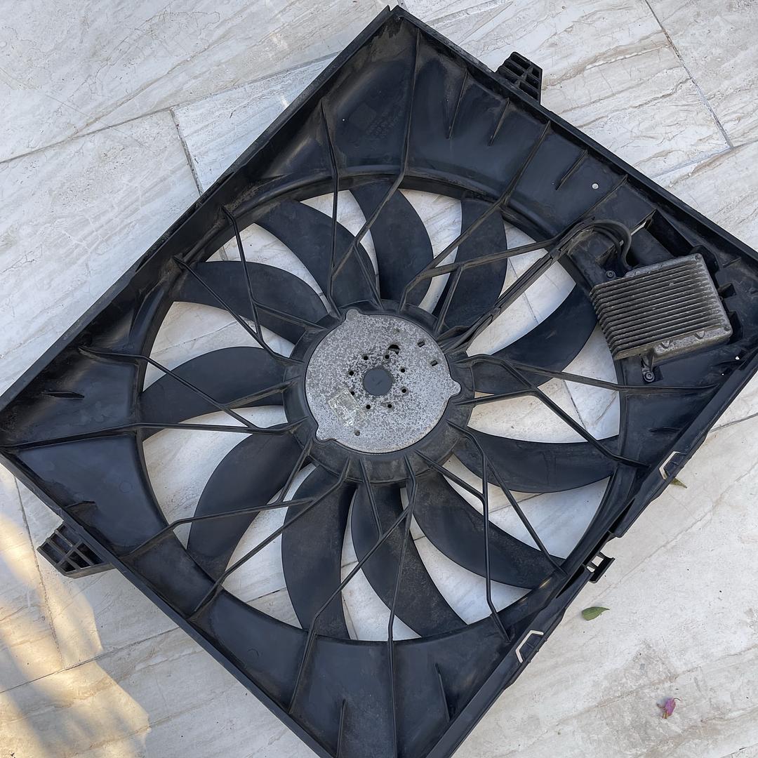 repuestos - Vendo Abanico de Aire Para Mercedes GL 450 2007 2012 