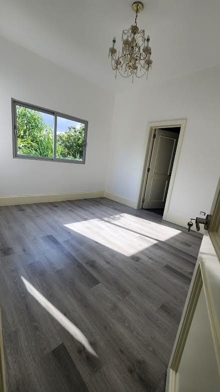 casas - Casa en Alquiler para Residencia o Comercial en Los Prados 2