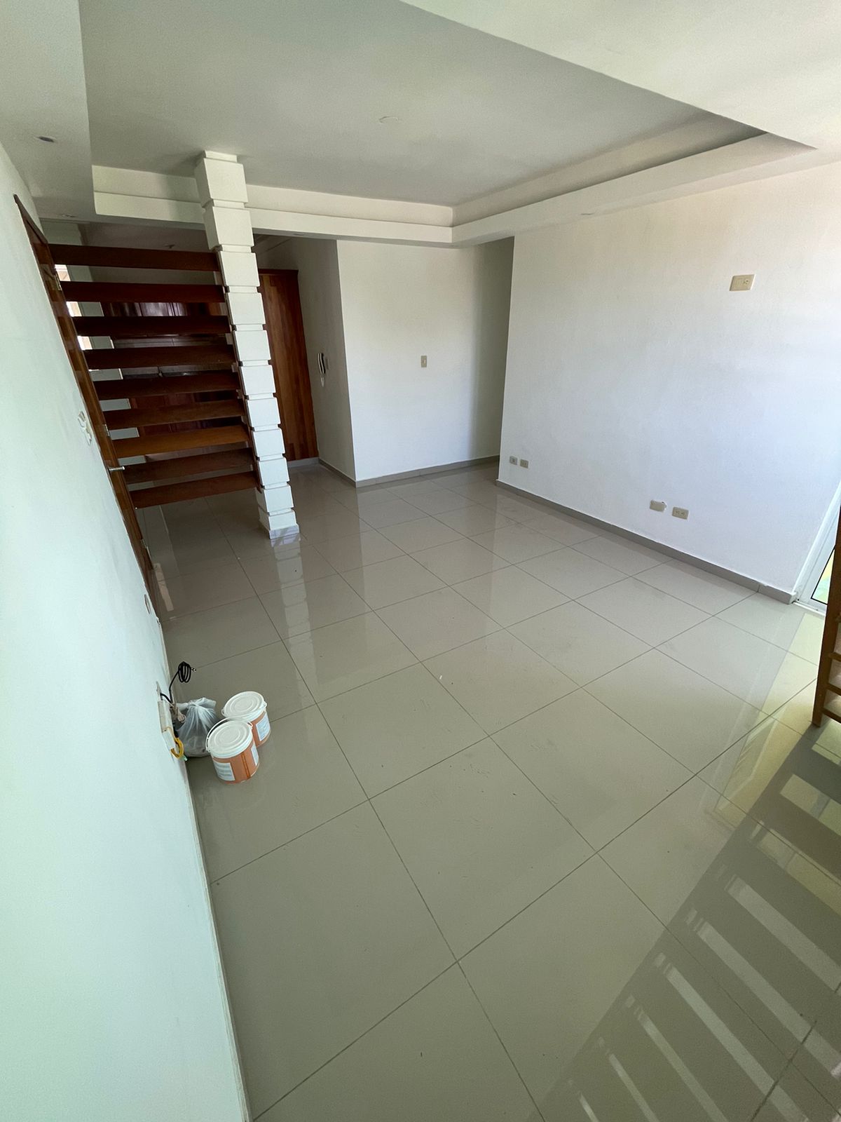 apartamentos - Cuarto Piso con terraza y escalera interna 2