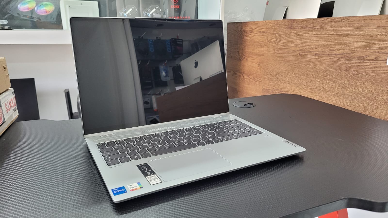computadoras y laptops - Laptop Lenovo Flex 5 Touch 16 PLG , i5 12va , 16GB, 512 SSD