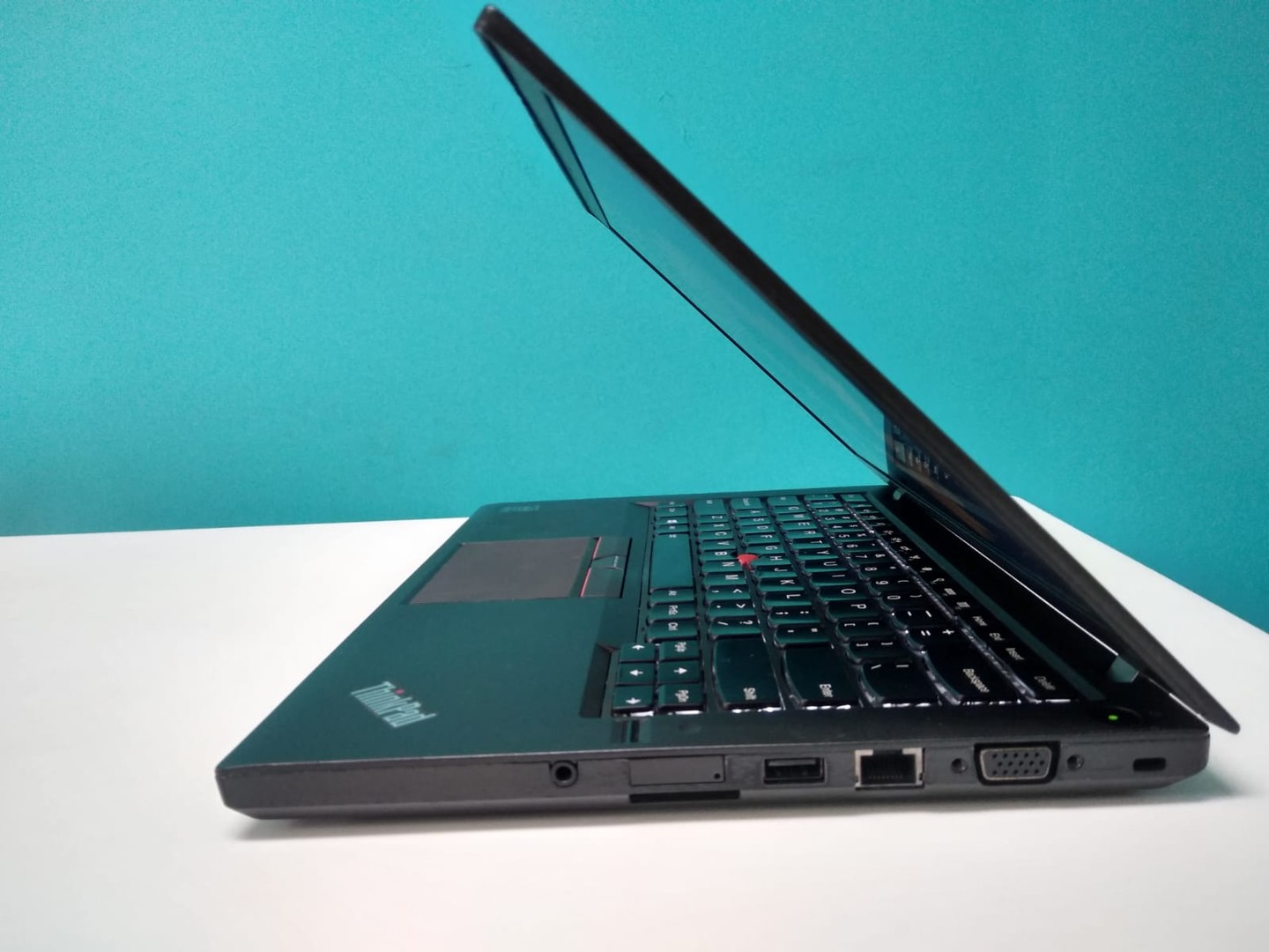 computadoras y laptops - Laptop, Lenovo ThinkPad T450s / 5th Gen, Intel Core i5 / 8GB DDR3 / 128GB SSD 5