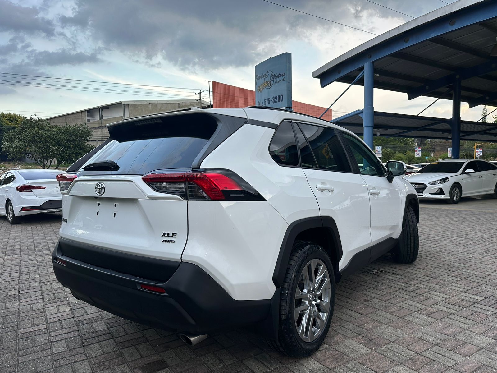 jeepetas y camionetas - Toyota rav4 2019 exl clean  4